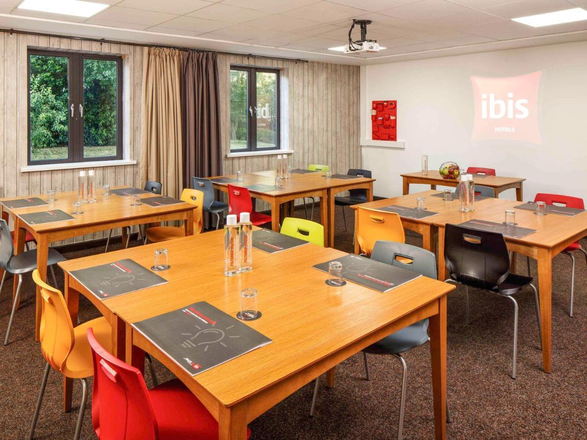 Отель Ibis Lincoln North Hykeham Экстерьер фото