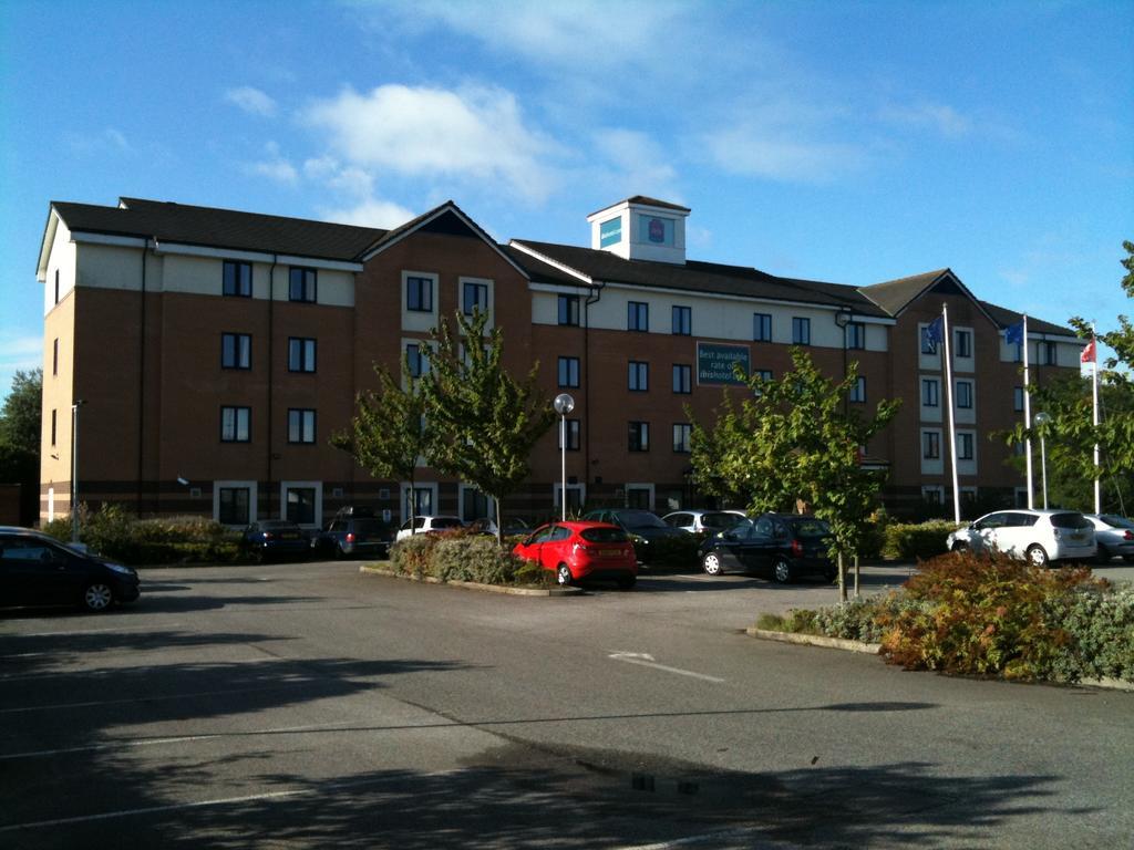 Отель Ibis Lincoln North Hykeham Экстерьер фото