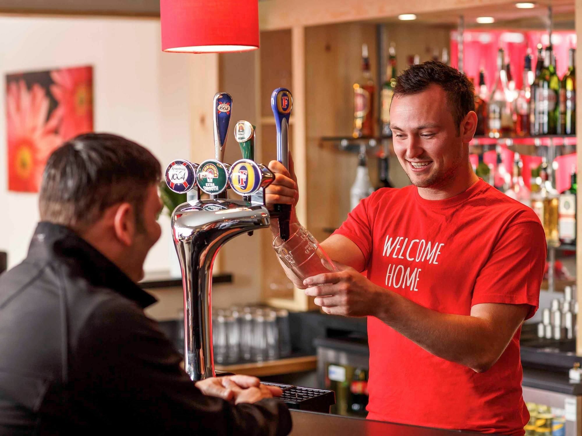 Отель Ibis Lincoln North Hykeham Экстерьер фото